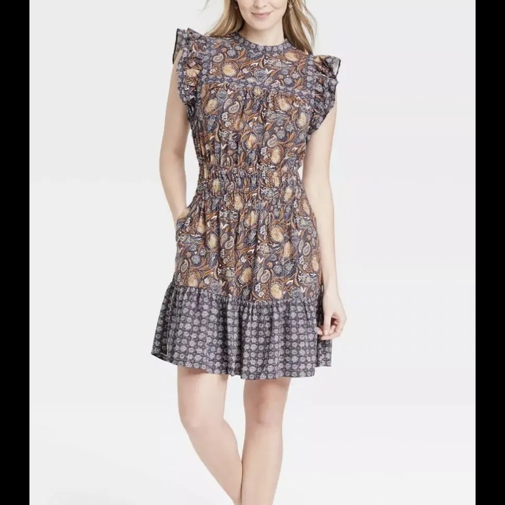 Floral Ruffle Sleeve Dress